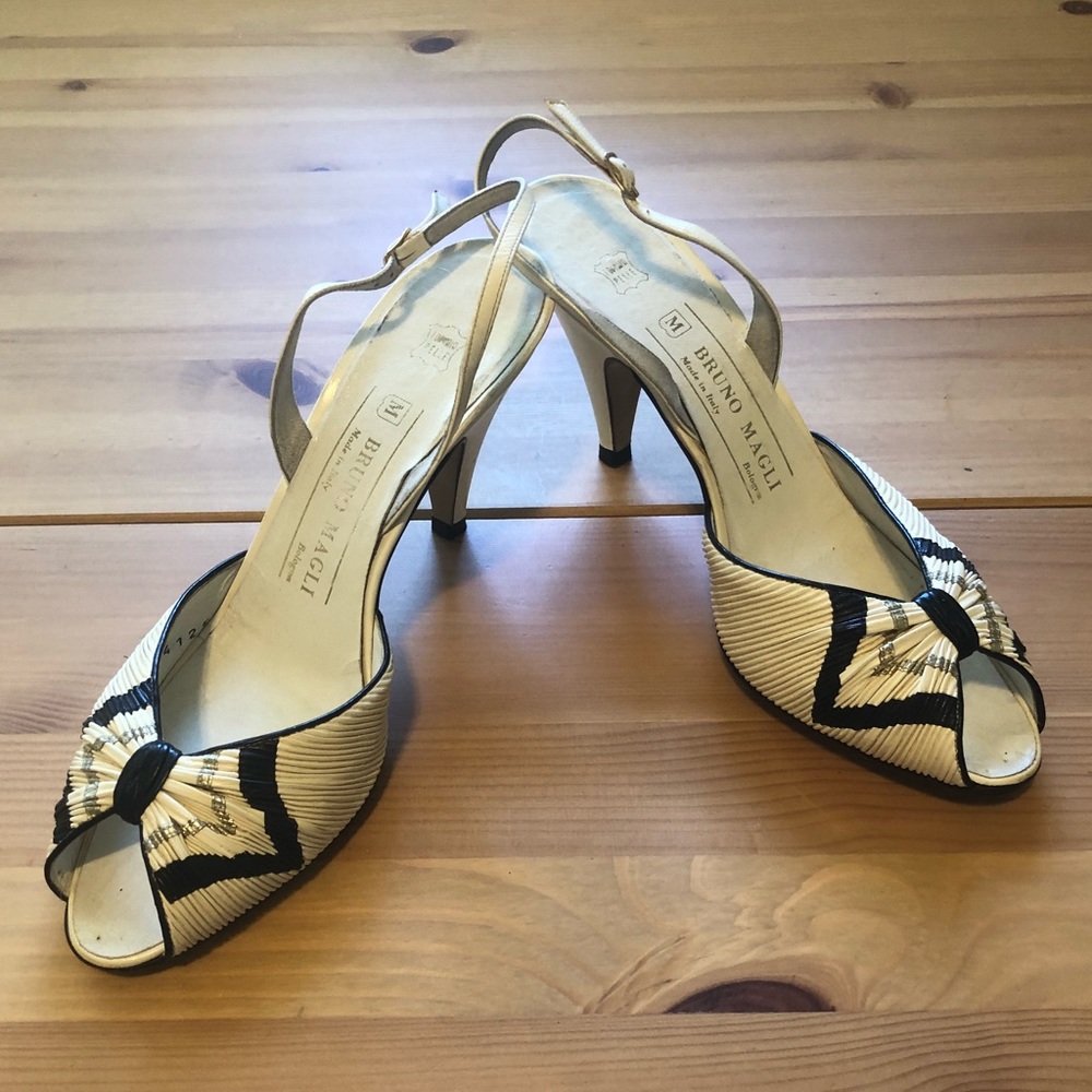 Authentic Vintage BRUNO MAGLI Strappy Heels Sz 8
